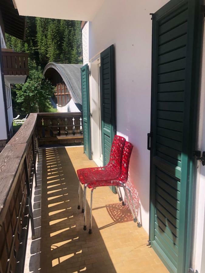 Apartment Nido Selva di Val Gardena Luaran gambar